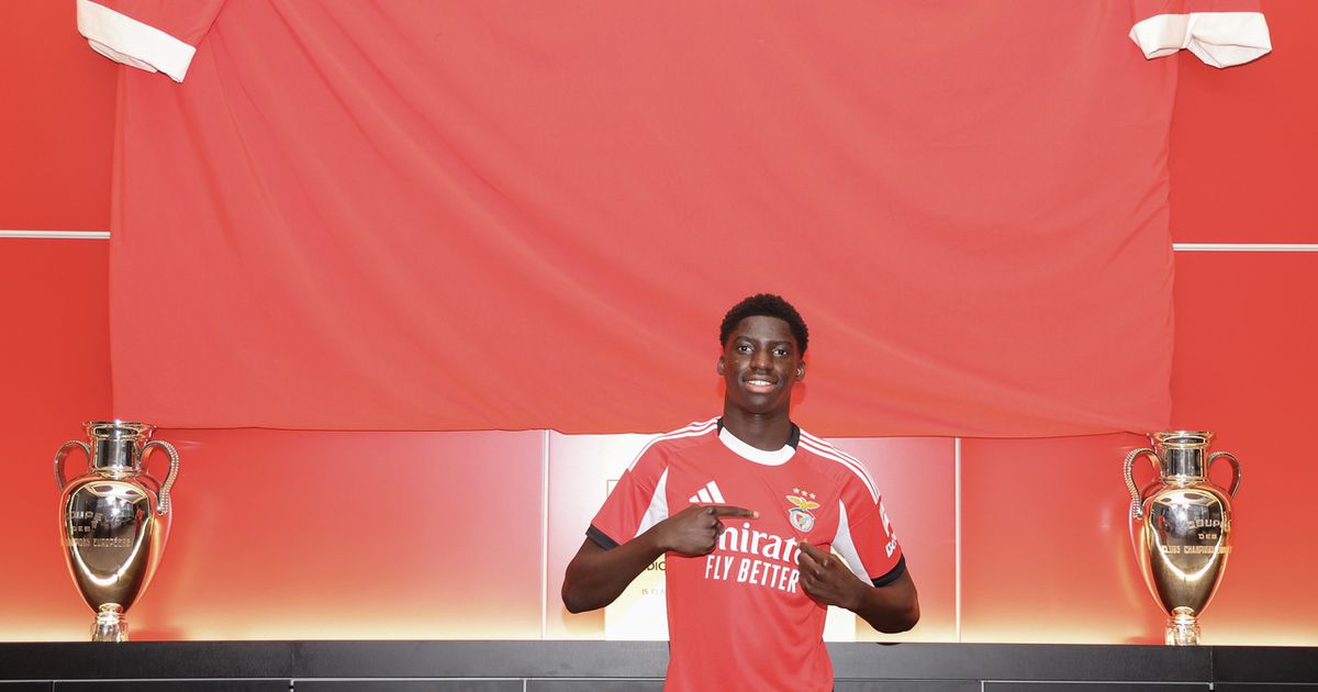 Benfica: Banjaqui agradece ao «clube do coração» e destaca... João Cancelo