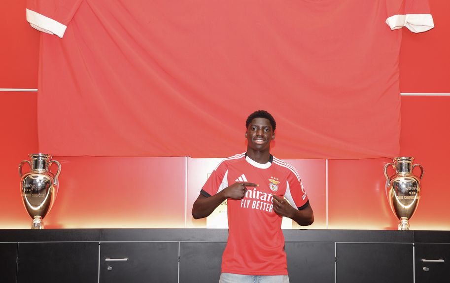 Banjaqui de águia ao peito - Foto: SL Benfica