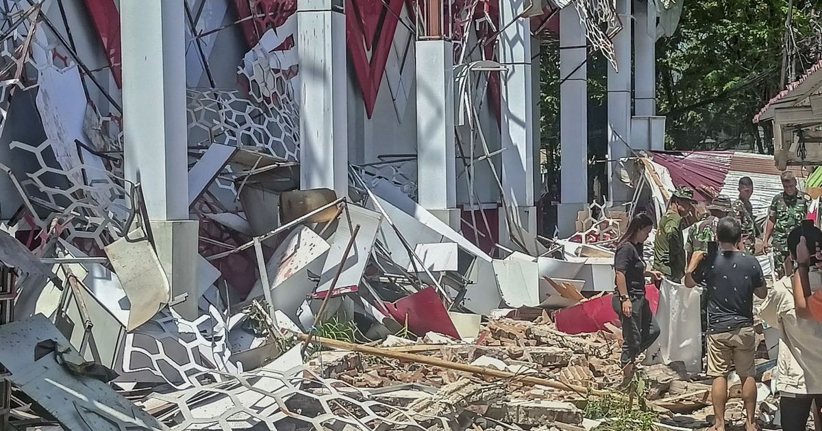 Sismo de magnitude 7,4 com alerta de tsunami na Indonésia