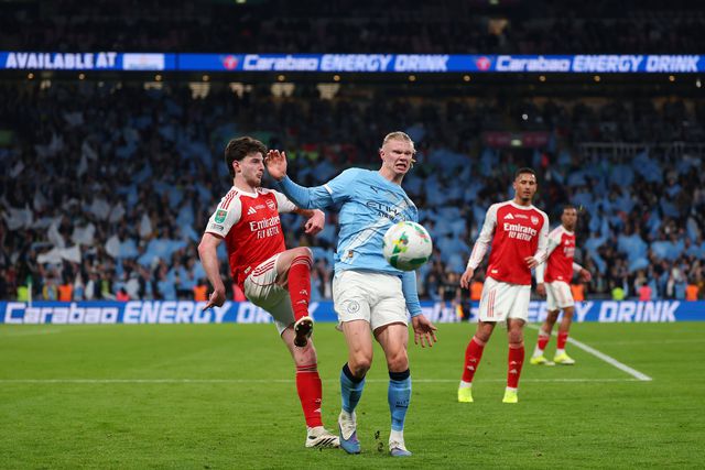 Manchester City e Arsenal lutam pelo título inglês