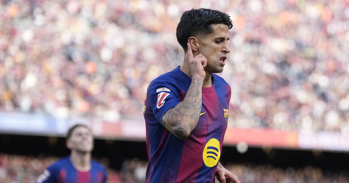 Jogadores e treinador em sintonia sobre Cancelo: «Tem de ficar»