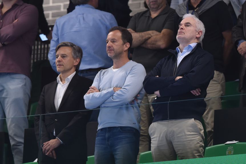 Frederico Varandas nas bancadas do Pavilhão João Rocha. Foto: Miguel Nunes