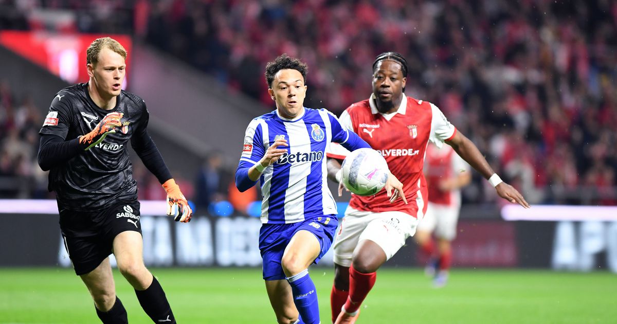 FC Porto: brilho de Pepê em pausa