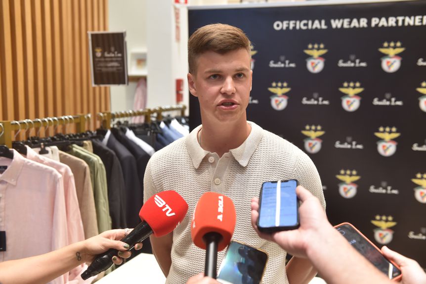 Dahl em declarações aos jornalistas - Foto: Miguel Nunes