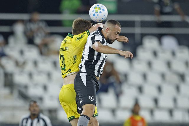 Vídeo: dois segundos de jogo e… ex-Benfica ‘vira’ ex-FC Porto