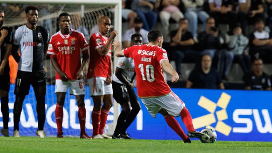 Kokçu vai ser o 10 do Benfica