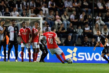 Kokçu vai ser o 10 do Benfica