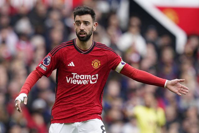 Man. United: Ten Hag revela pequena lesão de Bruno Fernandes