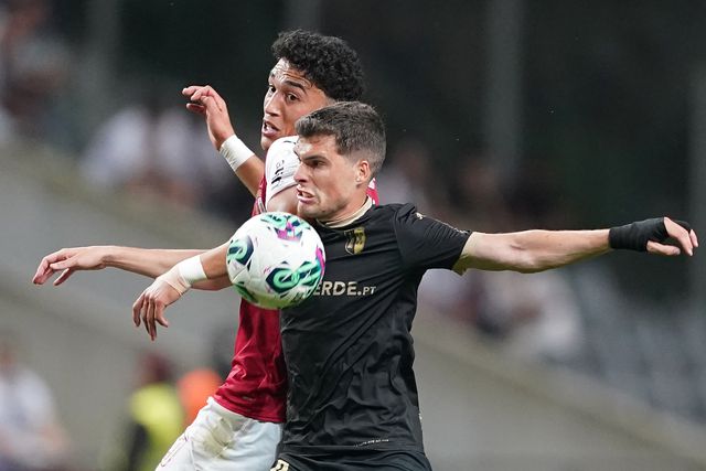 Vizela: Petrov operado e com longa paragem pela frente