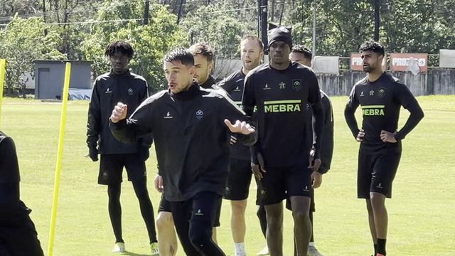 Cunhado de Paris Hilton treina em Vila Verde