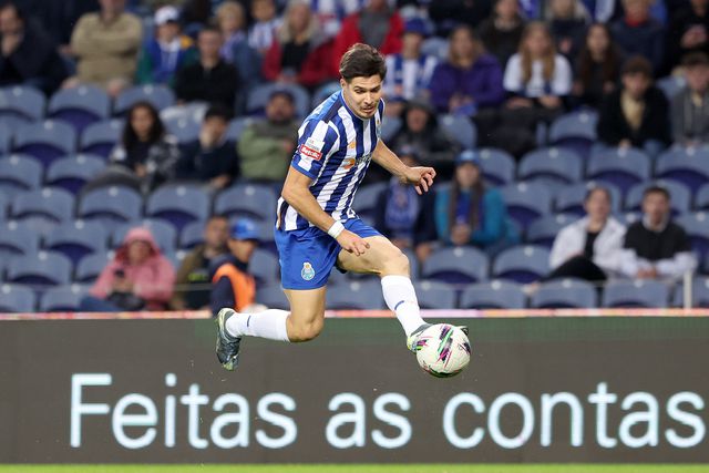 Francisco Moura empata a partida no Dragão (FOTO: CATARINA MORAIS/KAPTA+)
