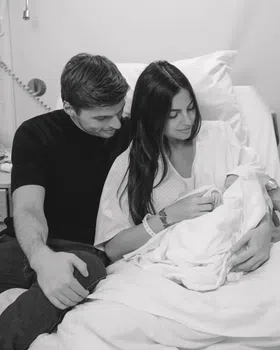 Max Verstappen anuncia nascimento da filha