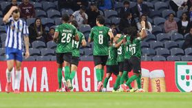 Golo de Yan Maranhão gela Dragão (vídeo)