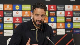 «Podemos ser a pior equipa da história da Premier League com um título europeu»