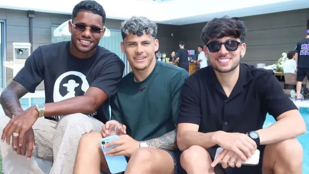 Matheus Reis, Maxi Araújo e Biel em almoço de convívio do plantel leonino