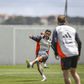 Foco e sorrisos no treino do Benfica (fotos)