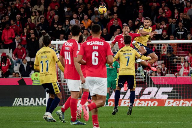 Estoril e Benfica voltam a defrontar-se este sábado