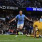 Mesmo sem inspiração, Manchester City chega ao pódio