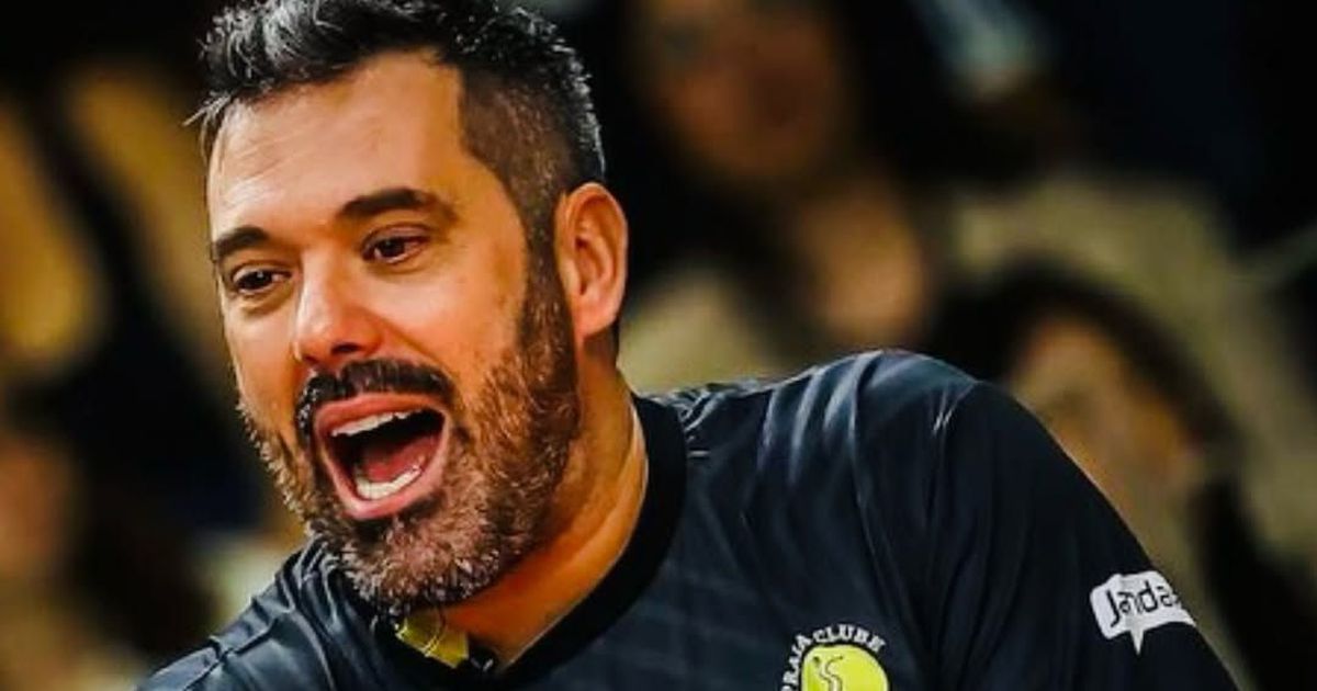 Ex-treinador do Benfica brilha no Brasil