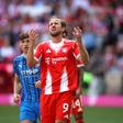Bayern empata contra o último em tarde de golos portugueses