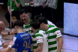 Sporting-FC Porto: Salvador agarra pescoço do adversário e é expulso