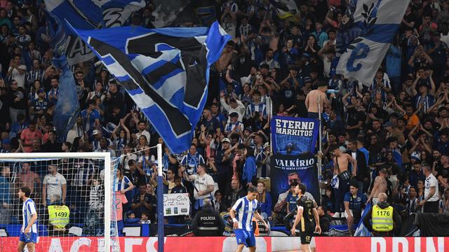 Adeptos do FC Porto fizeram a festa durante todo o jogo (Foto: Rogério Ferreira/Kapta+)