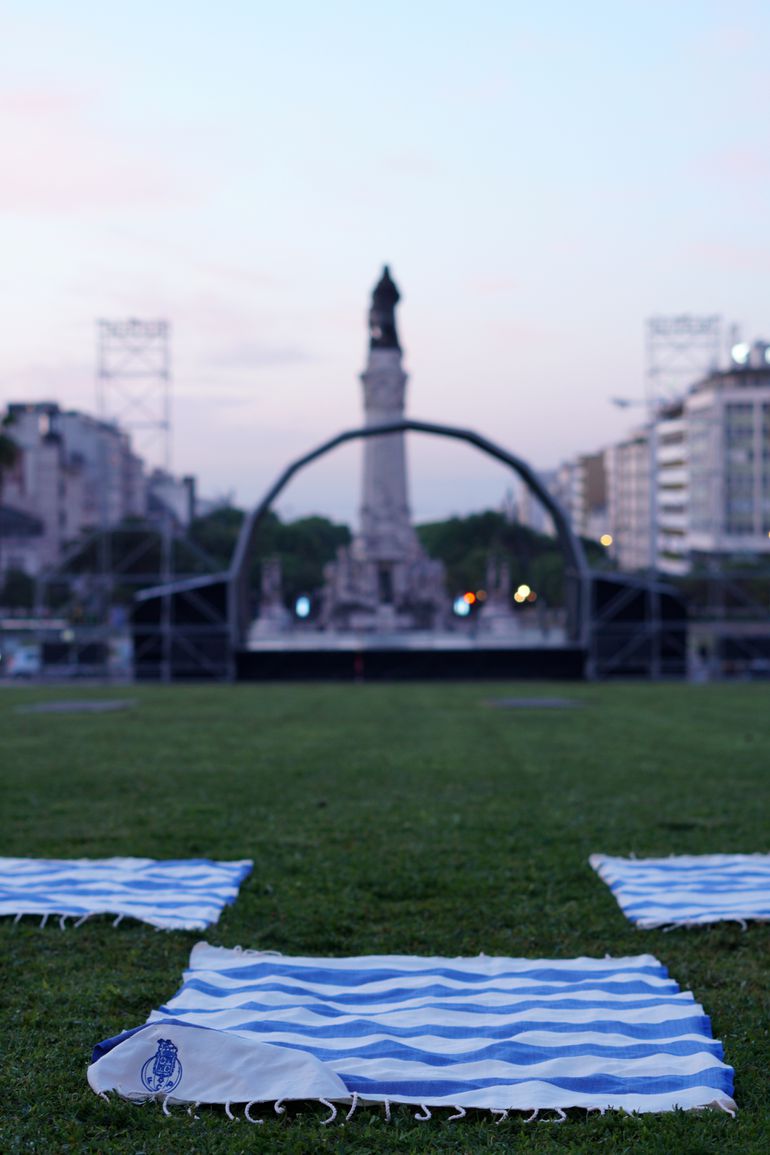 Preparativos no Marquês de Pombal para a festa do FC Porto (D.R.)
