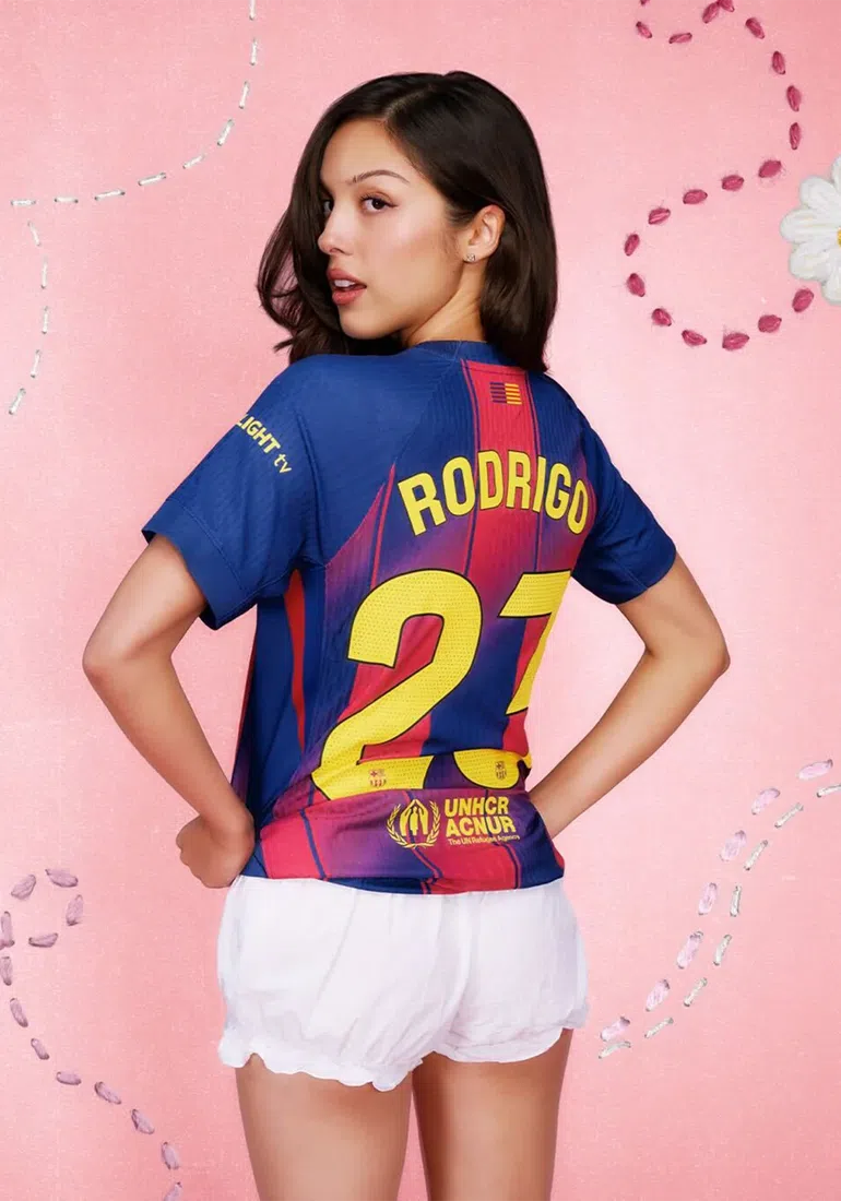 A camisola do Barcelona Olivia Rodrigo. oliviarodrigo.com