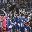 Reinaldo Teixeira, presidente da Liga, deu os parabéns ao FC Porto pela conquista do título — Foto: Manuel Fernando Araújo/LUSA