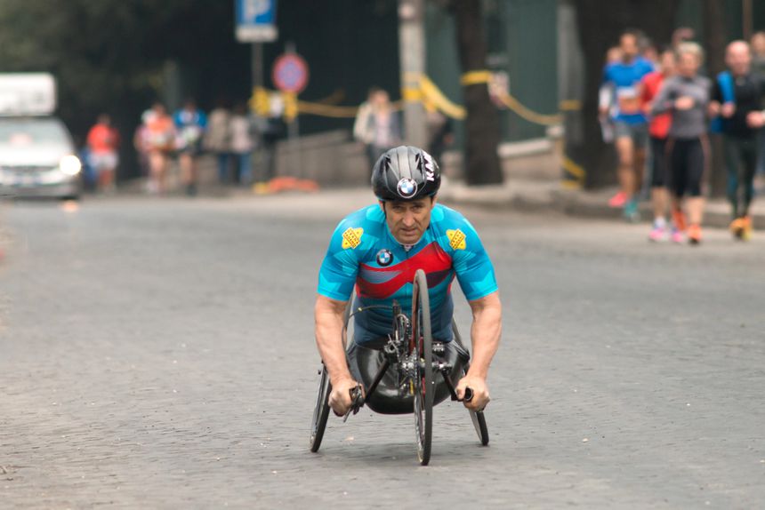 Alex Zanardi venceu maratona de Roma em 2017
