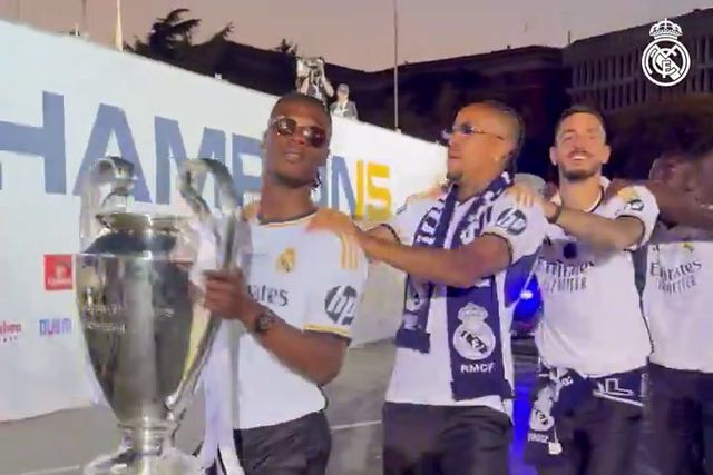 Campeões europeus do Real Madrid em modo apita o comboio...