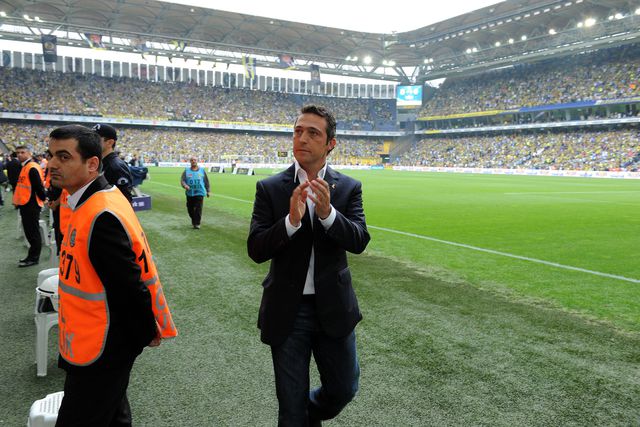 «José Mourinho é um dos cinco melhores da história do futebol»