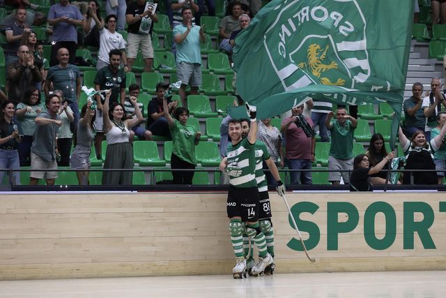 Sporting vence FC Porto e iguala meia-final