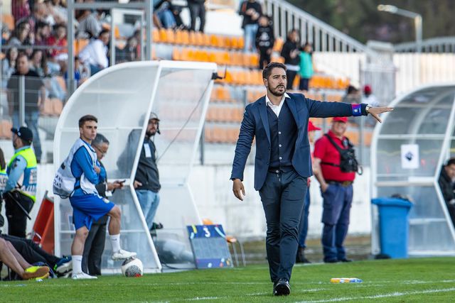 Oficial: Alverca anuncia saída de João Pereira