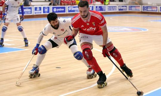 Benfica bate Oliveirense em nova maratona