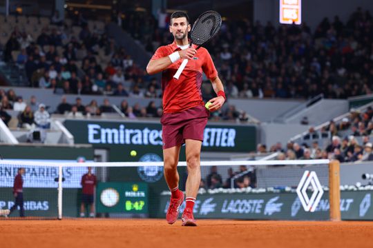 Inacreditável! Djokovic vence batalha épica com Musetti e está nos oitavos de Roland Garros