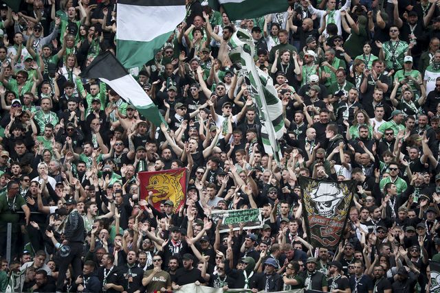 Histórico Saint-Étienne garante regresso à Ligue 1