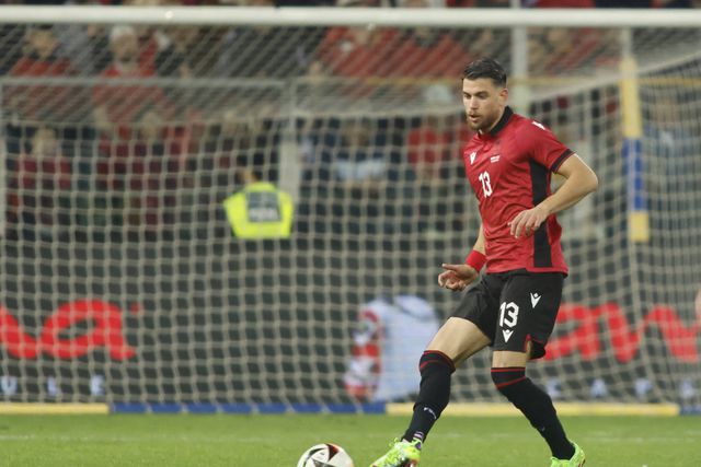 Famalicão: expectativa de valorização de Enea Mihaj durante o Euro 2024