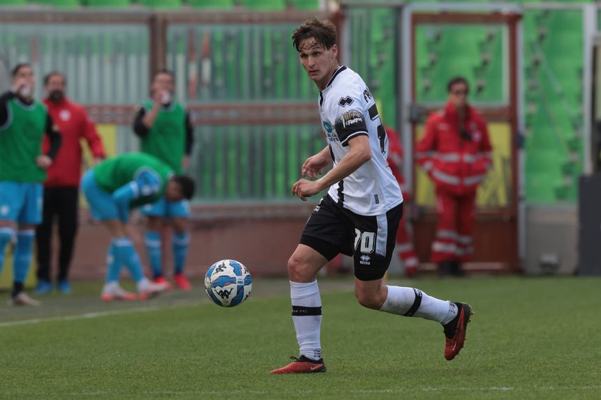 Jovem médio formado no Cesena está a ser acompanhado pela estrutura dos azuis e brancos do Minho (Foto: IMAGO)