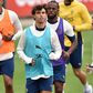 Nuno Tavares, atrás de João Félix, no primeiro treino da Seleção antes da fase final da Liga das Nações.