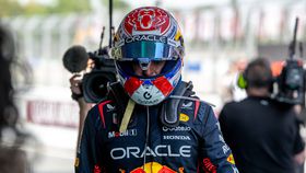 Verstappen reage ao incidente com Russell: «Não deveria ter acontecido...»