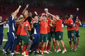 Jogadores de Portugal sub-17 a celebrara conquista do Europeu