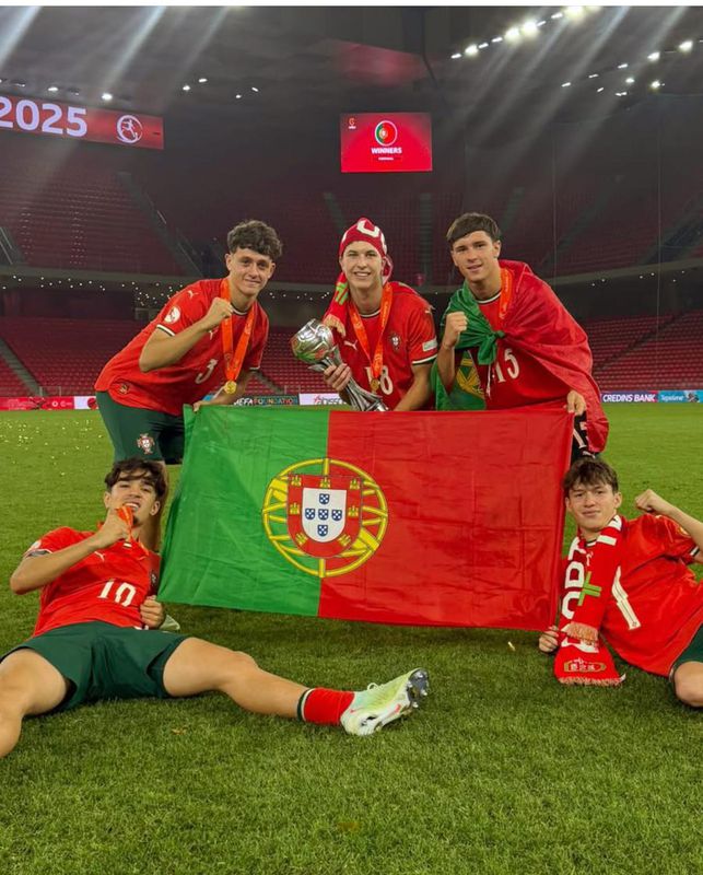 Os cinco dragões campeões europeus sub-17: conheça o perfil de cada um