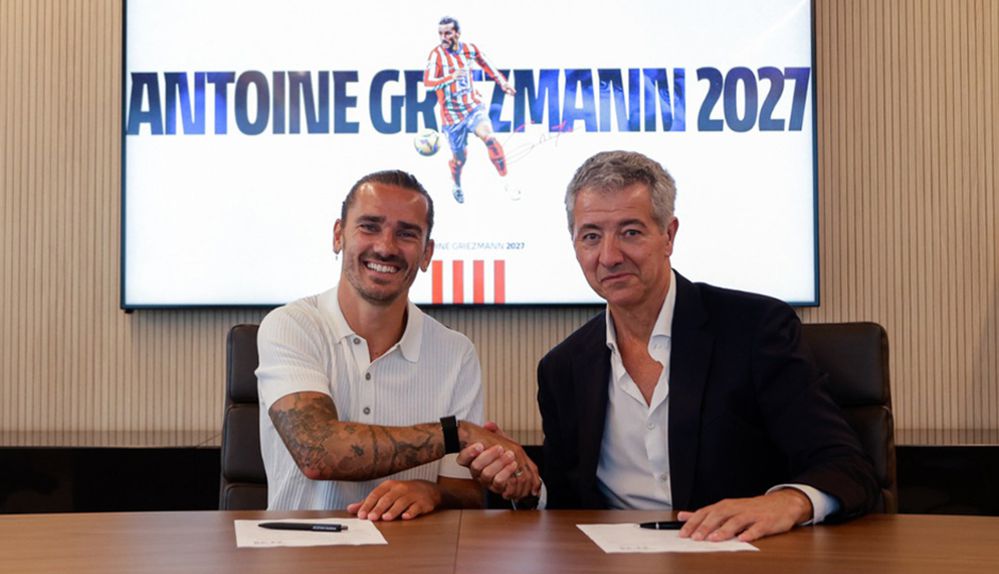 Antoine Griezmann a assinar contrato com o Atlético Madrid