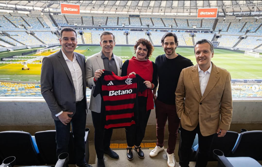 Guilherme Figueiredo, o primeiro da esquerda, falou com A BOLA no Rio de Janeiro