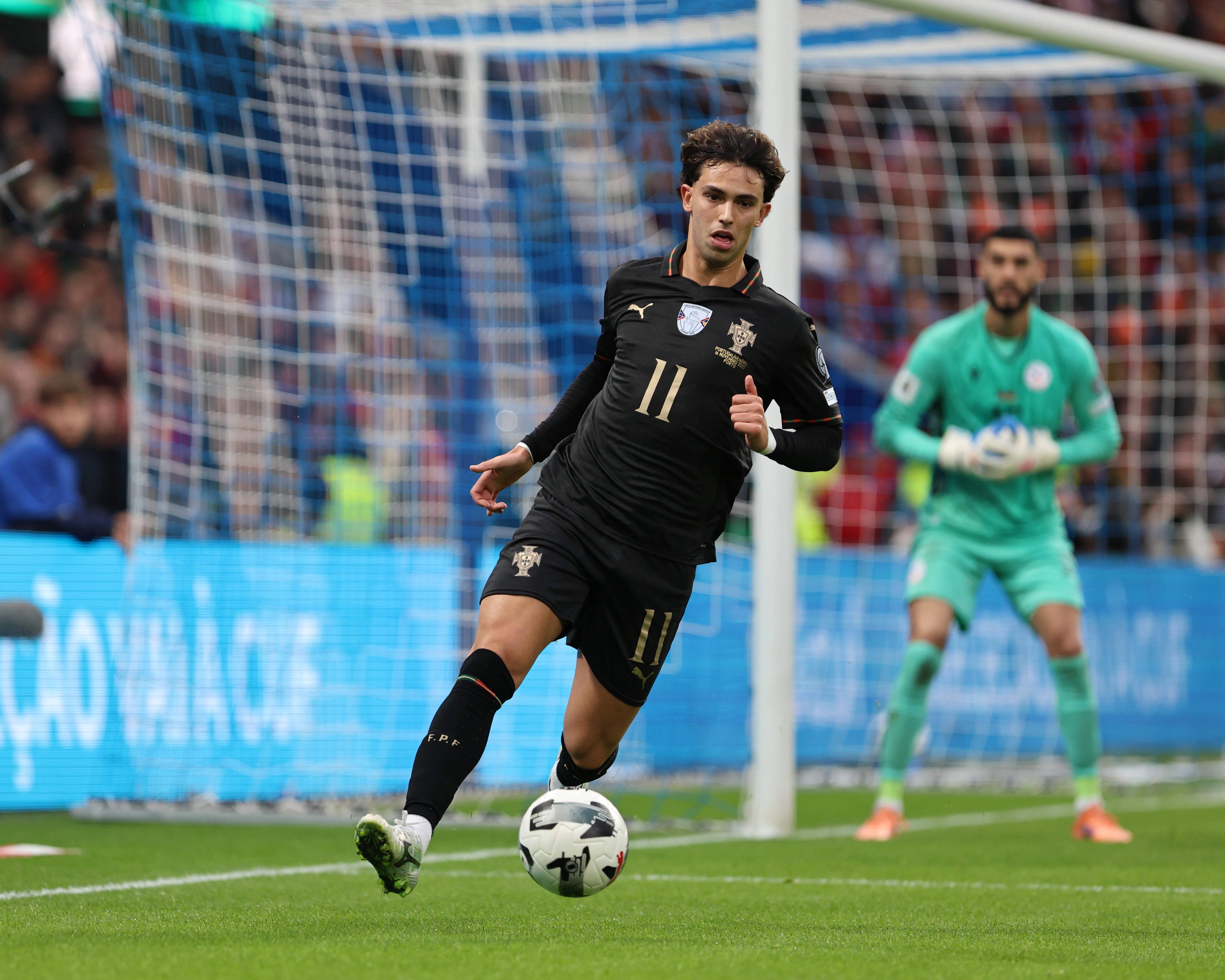 11 - João Félix