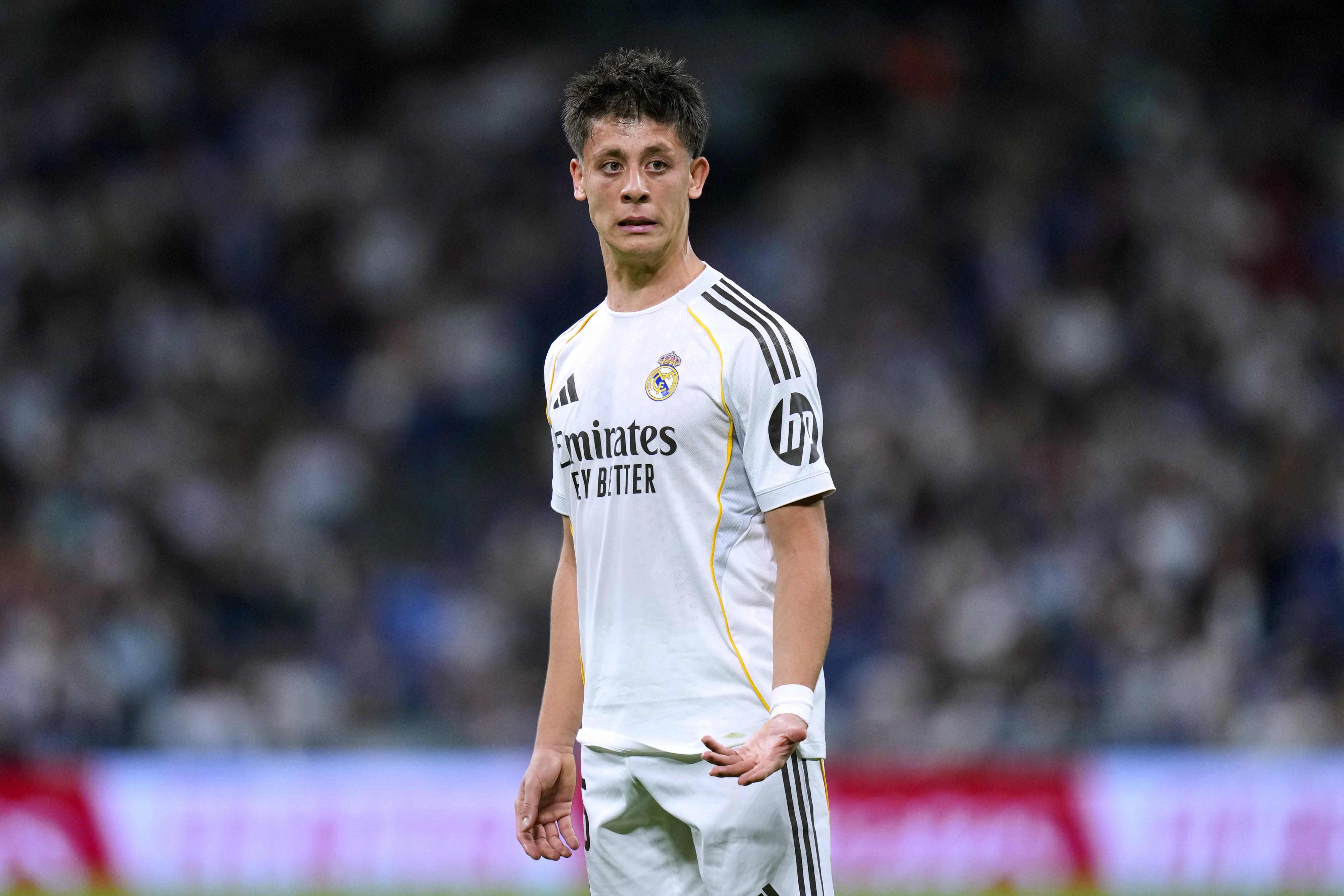 O médio-ofensivo turco Arda Guler é outro jogador de enormes recursos para Mourinho aproveitar - Foto: IMAGO