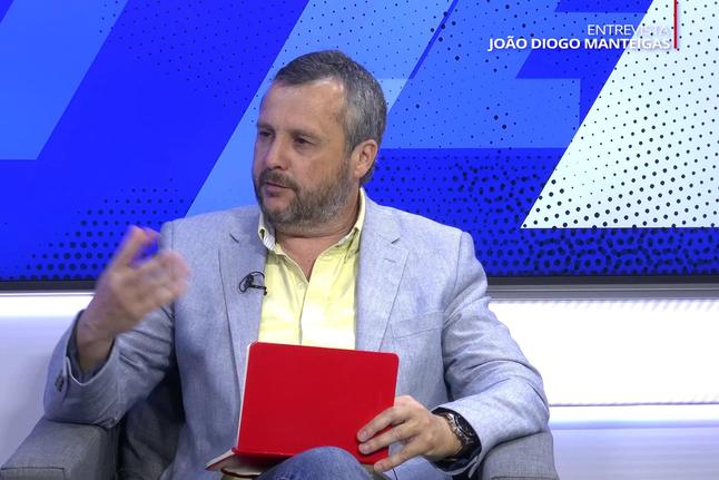 «Pressa foi tanta que há problema contratual com Mourinho»