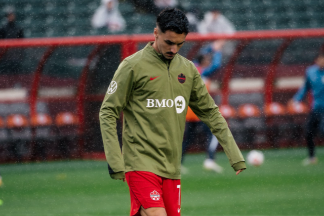 Stephen Eustáquio antes do jogo com o Uzbequistão - Foto: CanadaSoccer