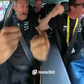 Loucura no carro da Intermarché com o feito de Biniam Girmay